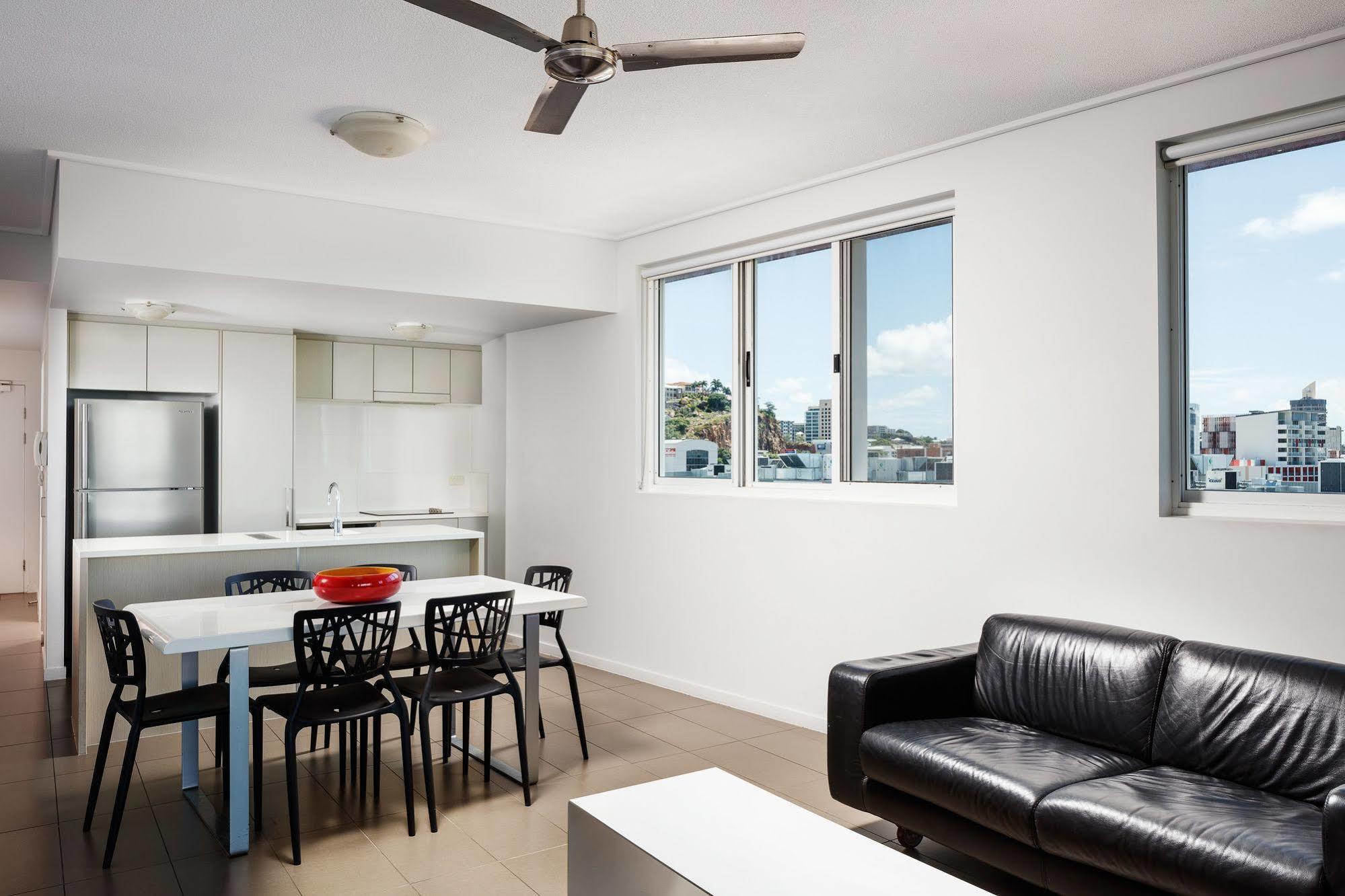 Central Holborn Apartments Townsville Exterior photo